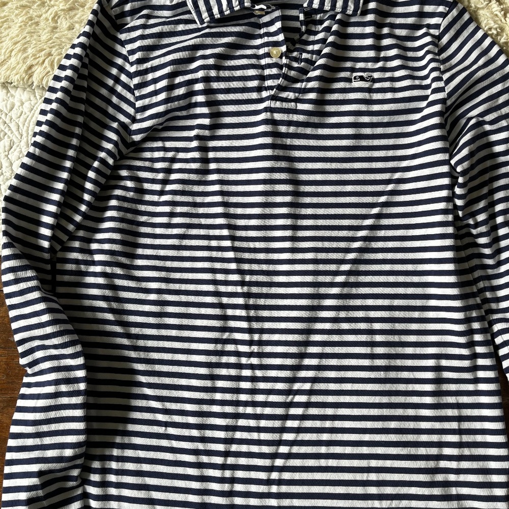 Vineyard vines Boys XL long sleeve. Great condition